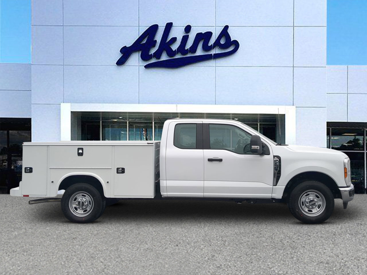 New 2026 Ford F250 XL w/ XL Chrome Package image 1