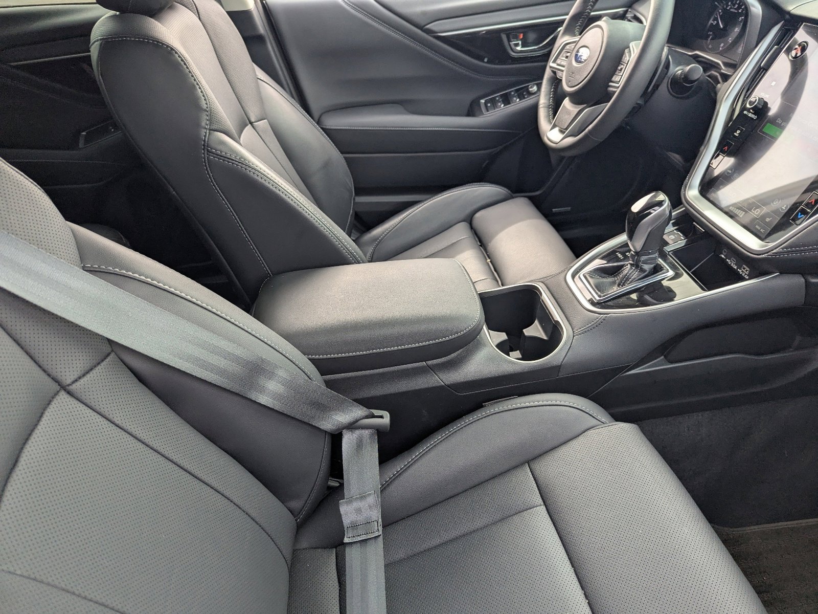 Certified 2025 Subaru Outback Limited AWD/4WD image 11