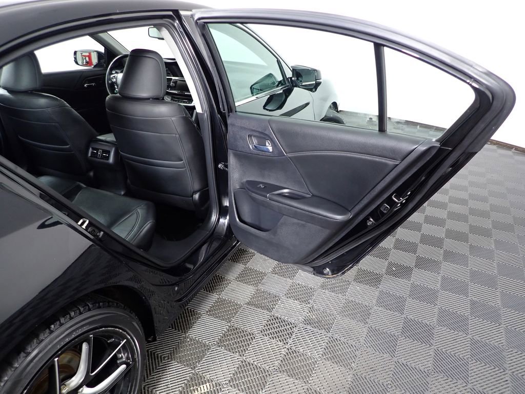 Used 2015 Honda Accord EX-L image 39