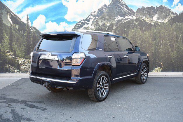 Used 2017 Toyota 4Runner Limited AWD/4WD image 3