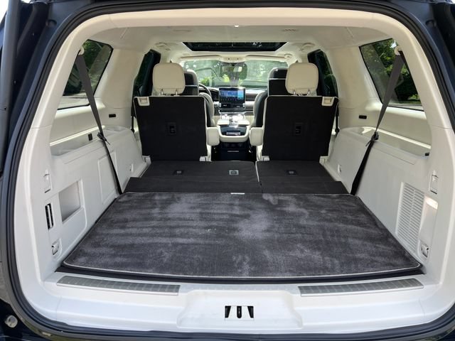 Used 2023 Lincoln Navigator L Black Label AWD/4WD image 30