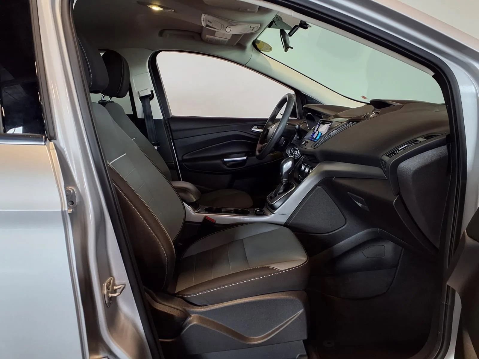 Used 2014 Ford Escape SE FWD image 11
