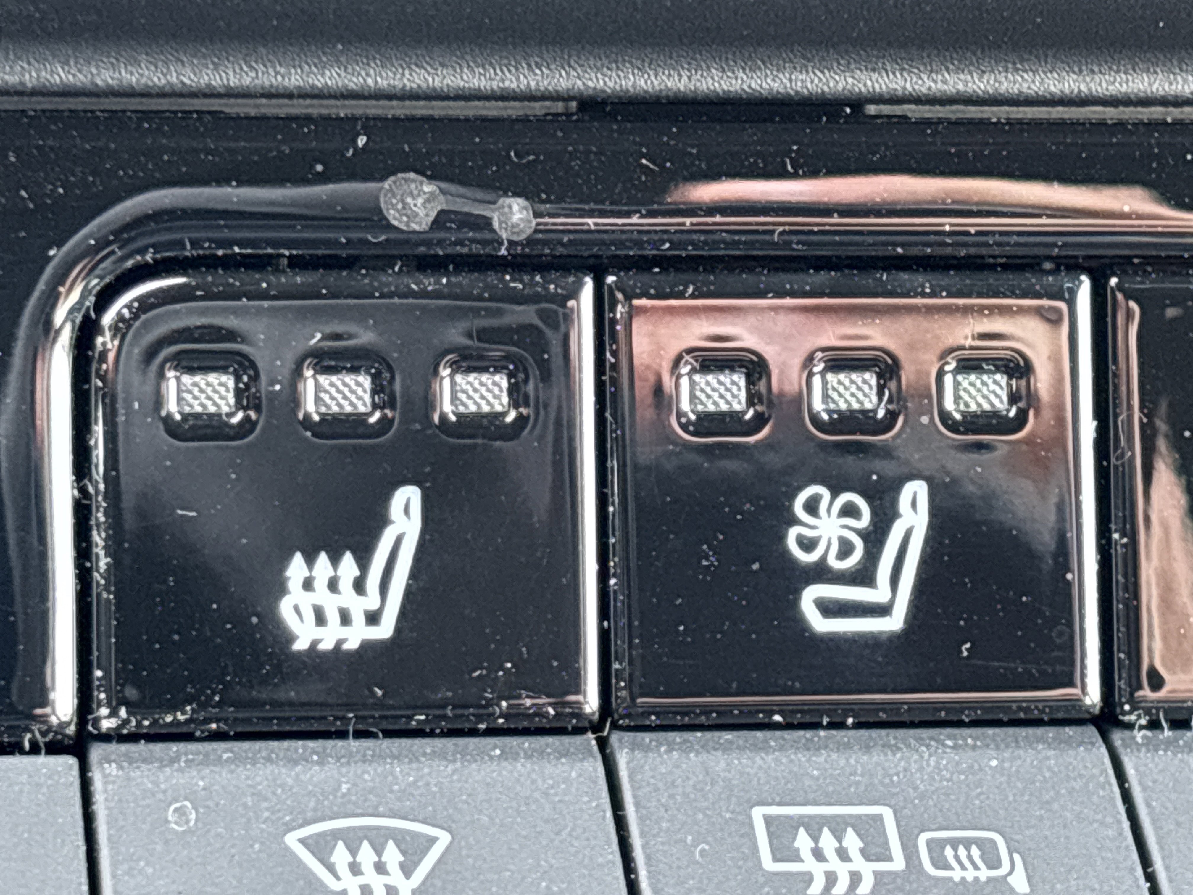 Certified 2025 Toyota Crown Signia w/ Advanced Technology Package image 27