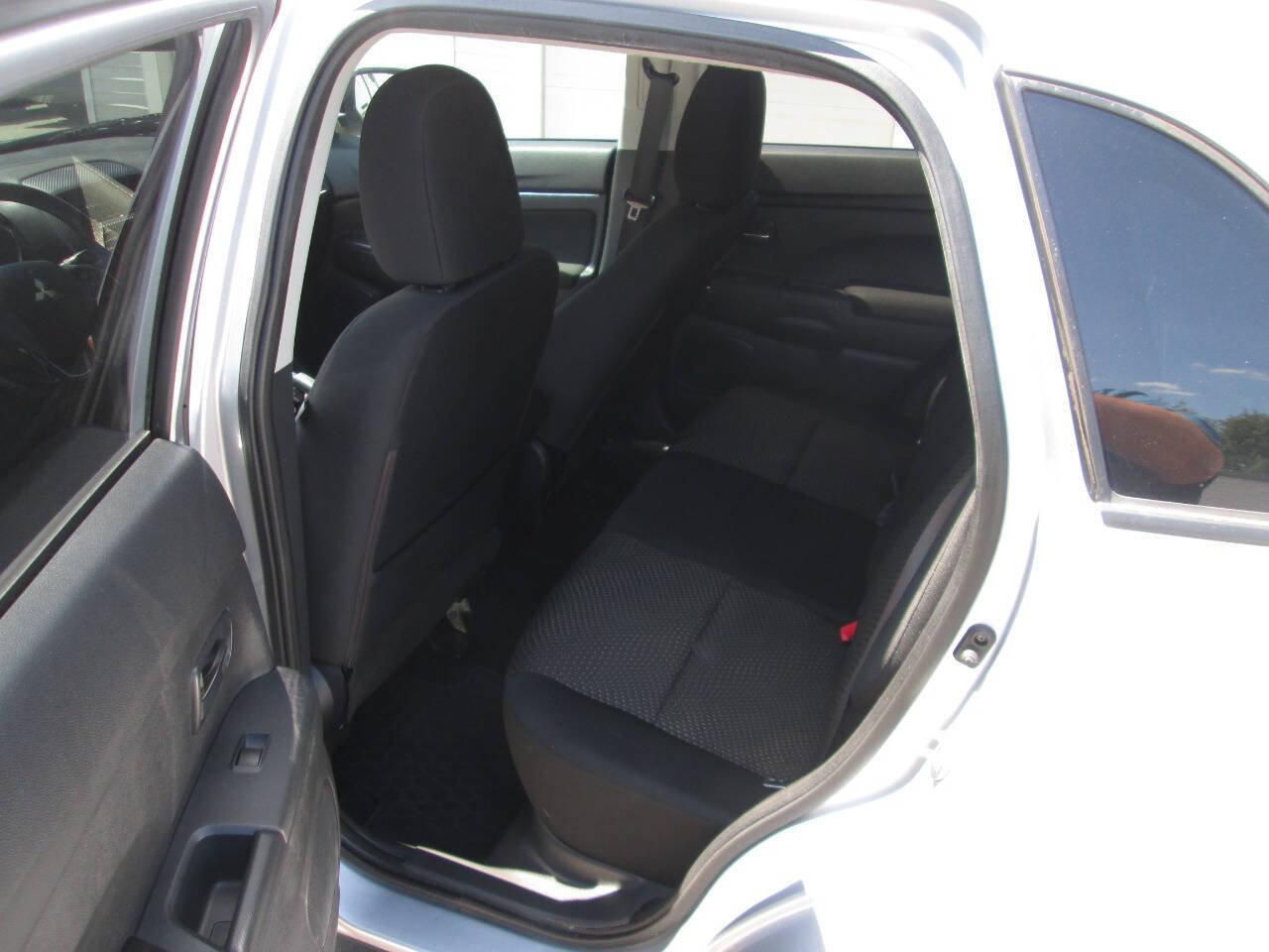 Used 2016 Mitsubishi Outlander Sport ES FWD image 15