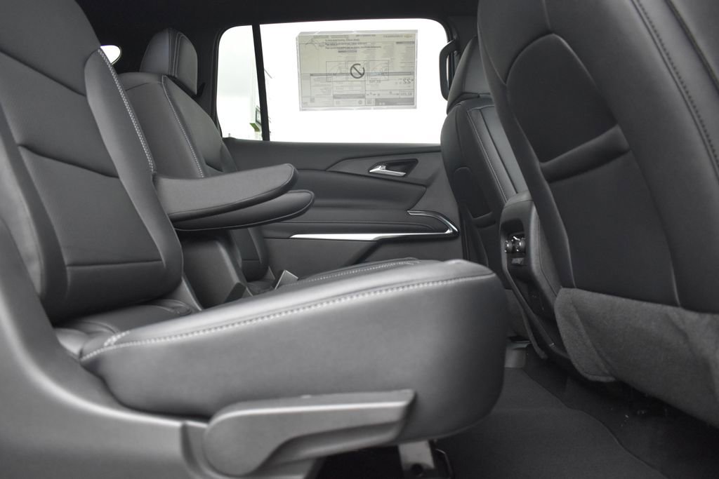 New 2026 Chevrolet Traverse LT image 9