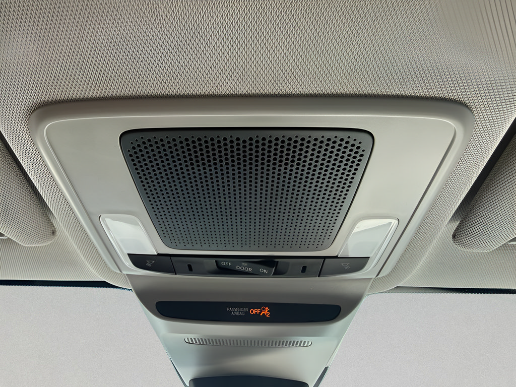 Certified 2023 Honda HR-V LX image 30