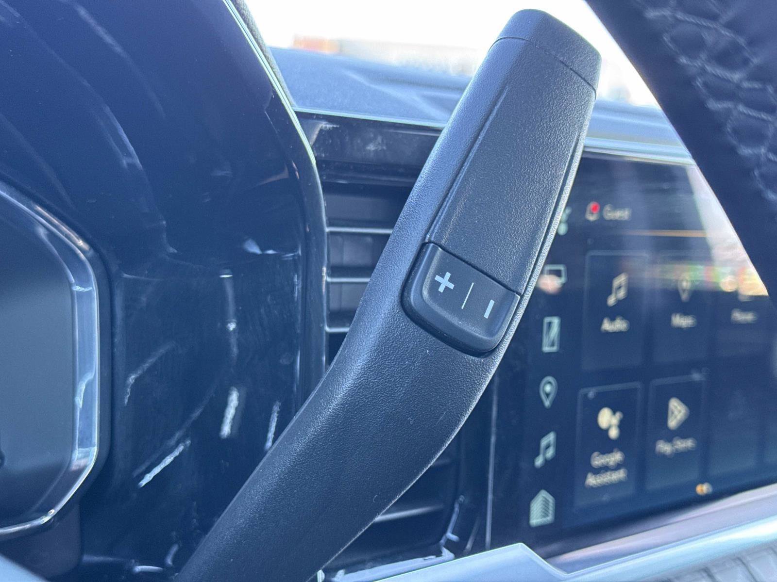 Used 2023 Chevrolet Silverado 1500 LT image 9