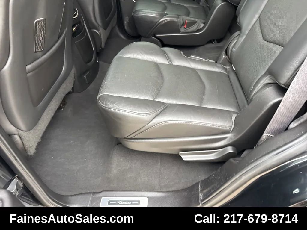 Used 2015 Cadillac Escalade Premium image 42