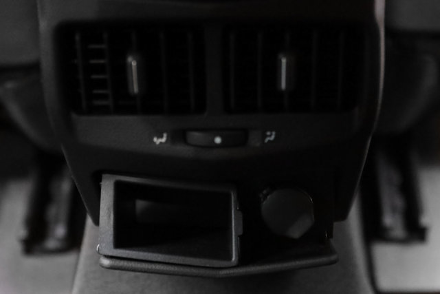 Used 2015 Cadillac CTS V RWD image 98