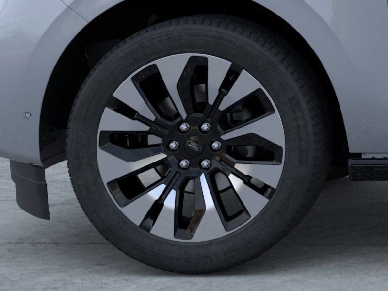 New 2025 Ford Expedition Platinum image 19