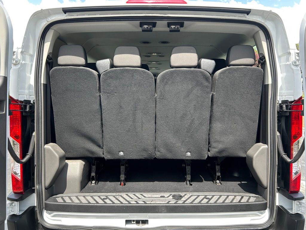 Used 2023 Ford Transit 350 XLT image 34