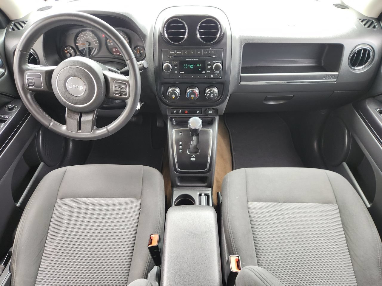 Used 2017 Jeep Patriot Latitude FWD image 22