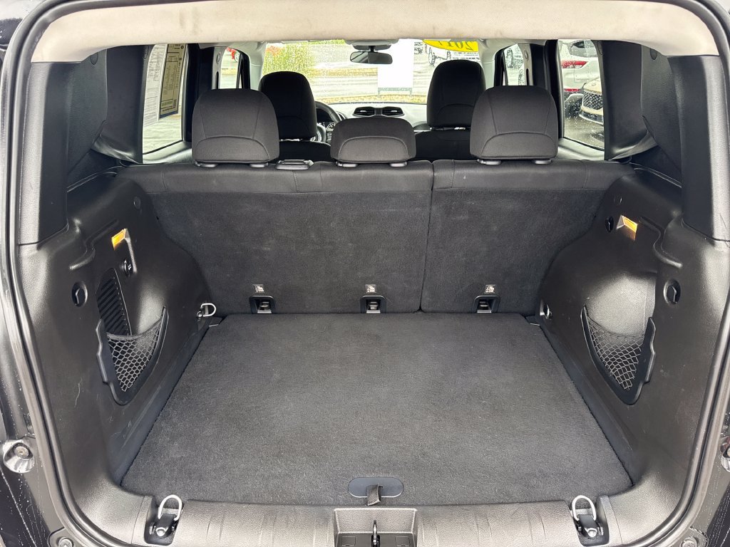 Used 2017 Jeep Renegade Sport w/ Power & Air Group AWD/4WD image 25