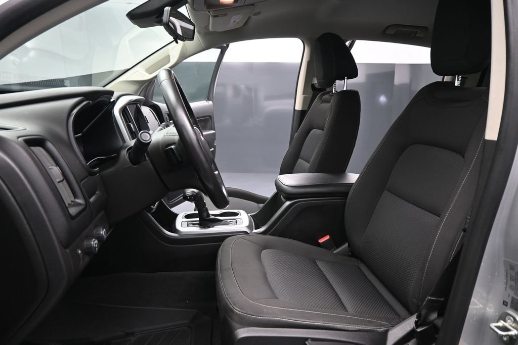 Used 2020 Chevrolet Colorado LT w/ Colorado RST Special Edition AWD/4WD image 10