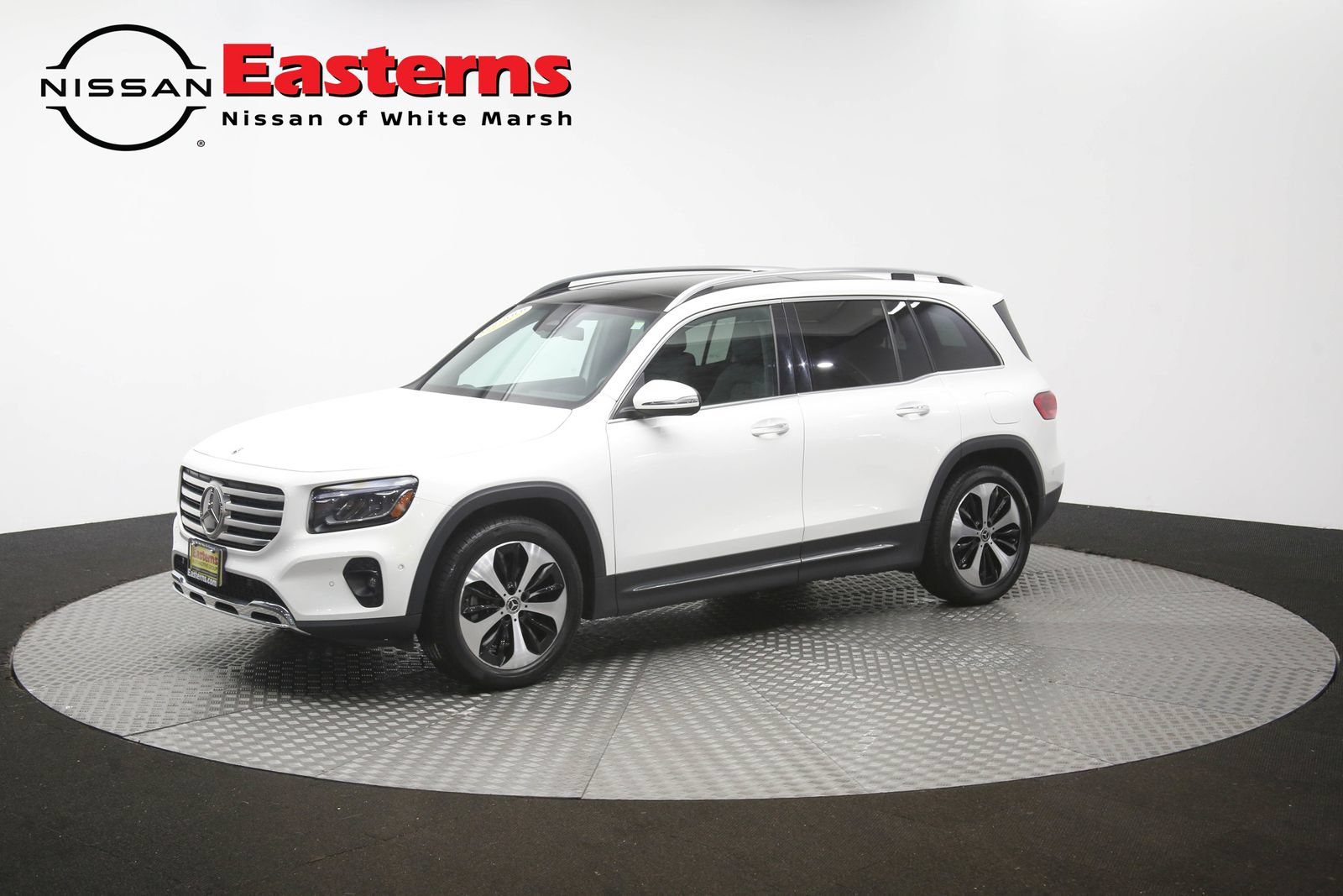 Used 2025 Mercedes-Benz GLB 250 w/ Exclusive Package image 59