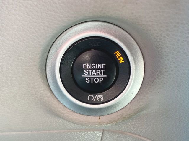 Used 2022 Chrysler Pacifica Limited image 17