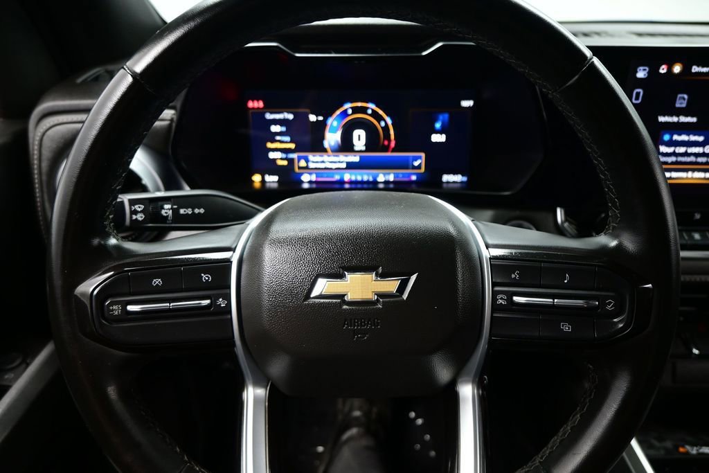 Used 2024 Chevrolet Colorado LT w/ LT Convenience Package II RWD image 16