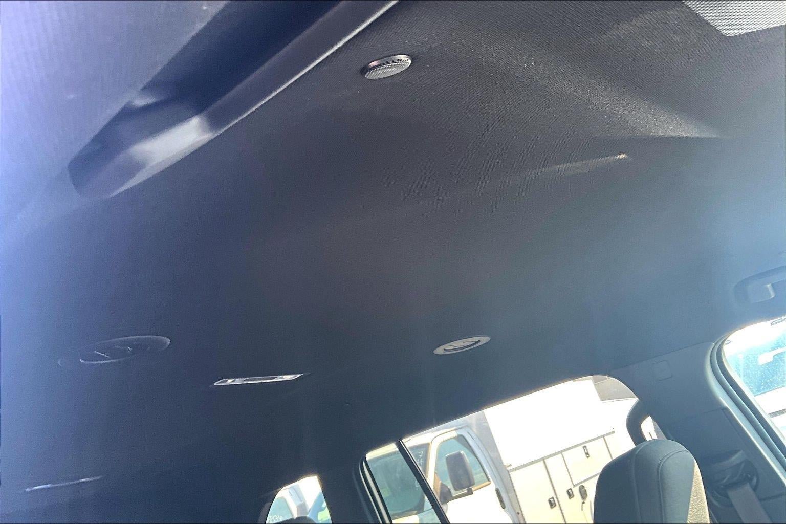 Used 2025 GMC Acadia Elevation FWD image 30