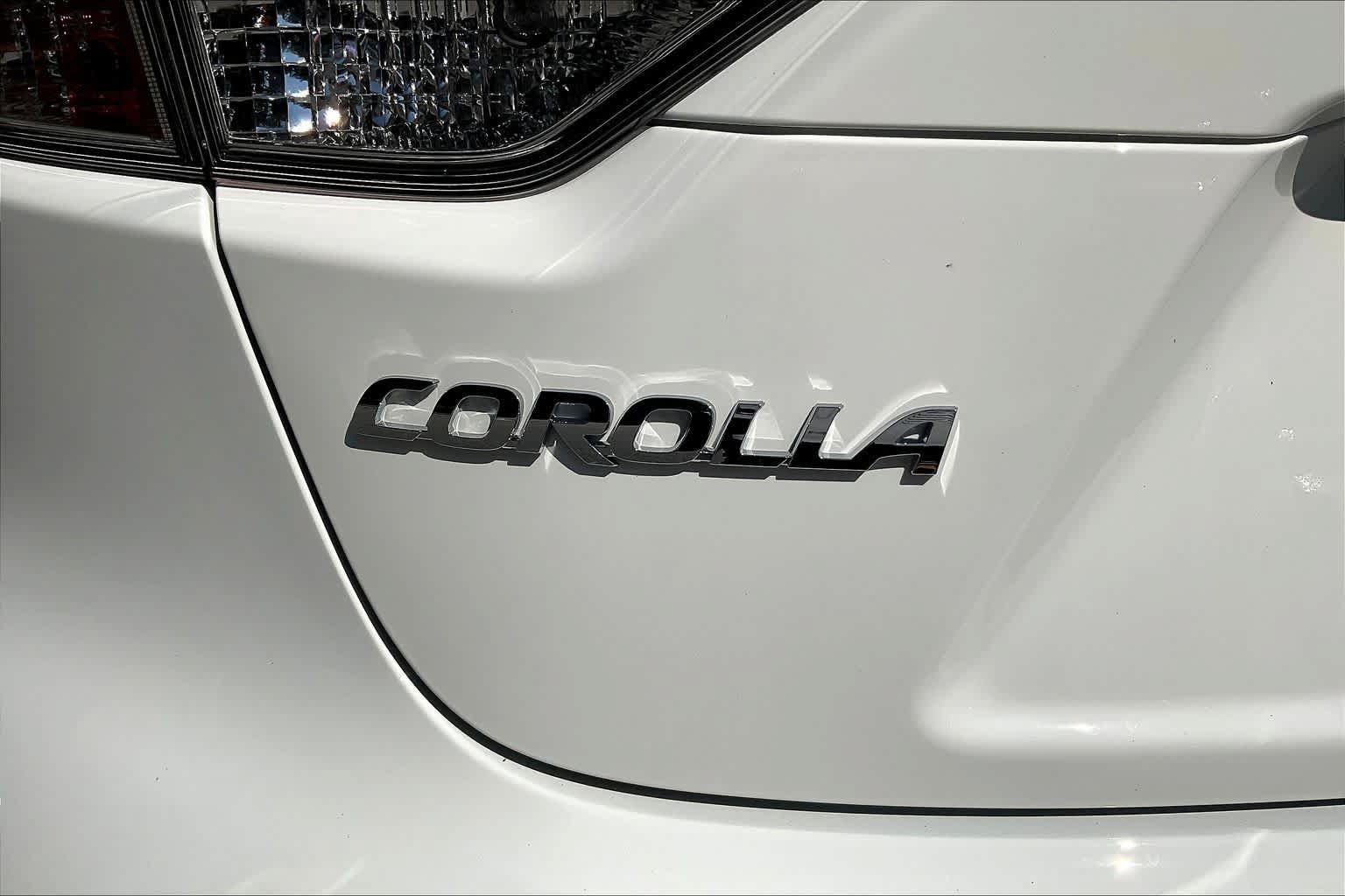 Used 2026 Toyota Corolla LE FWD image 10