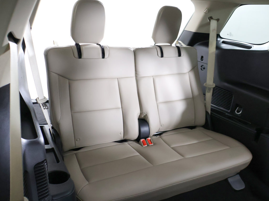 Used 2023 Ford Explorer XLT w/ Equipment Group 202A AWD/4WD image 39