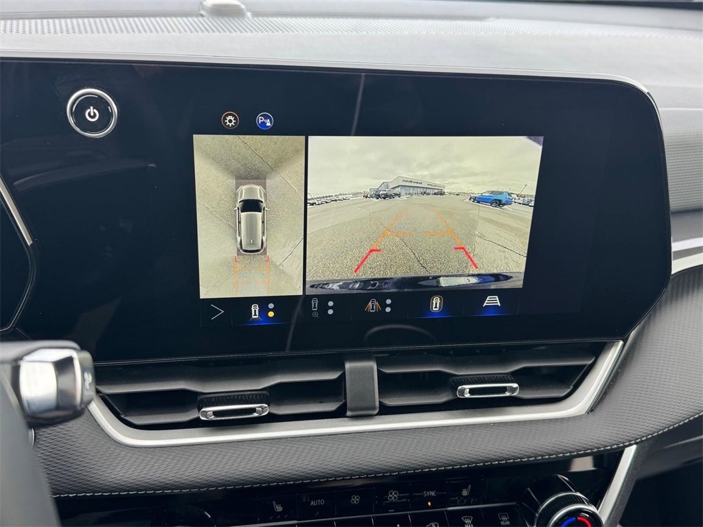 Used 2025 Chevrolet Equinox LT w/ Convenience Package II image 25