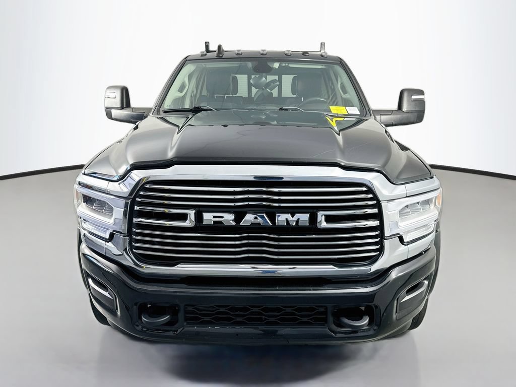 Used 2023 RAM 5500 Laramie AWD/4WD image 2