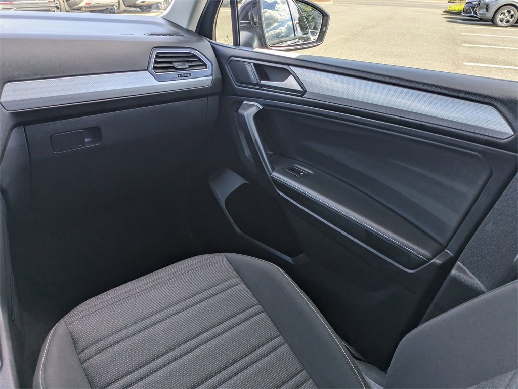 Used 2024 Volkswagen Tiguan S image 17