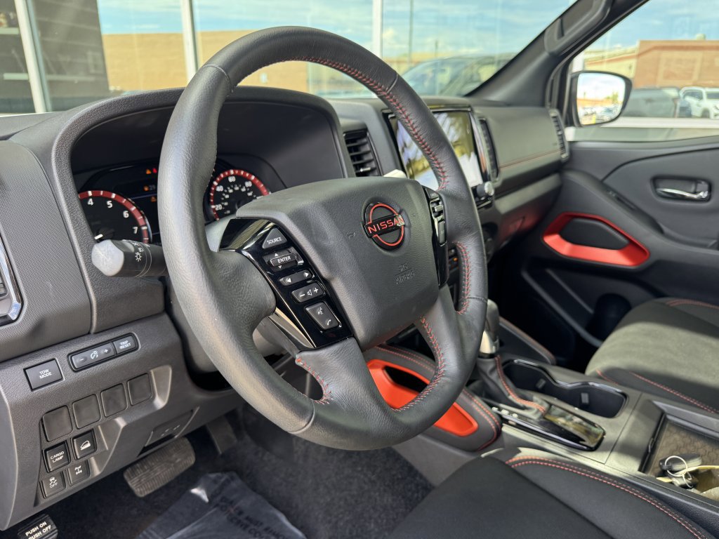 Used 2024 Nissan Frontier PRO-4X w/ Off-Road Protection Package image 34