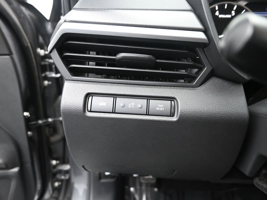 Used 2024 Nissan Altima 2.5 SR image 35