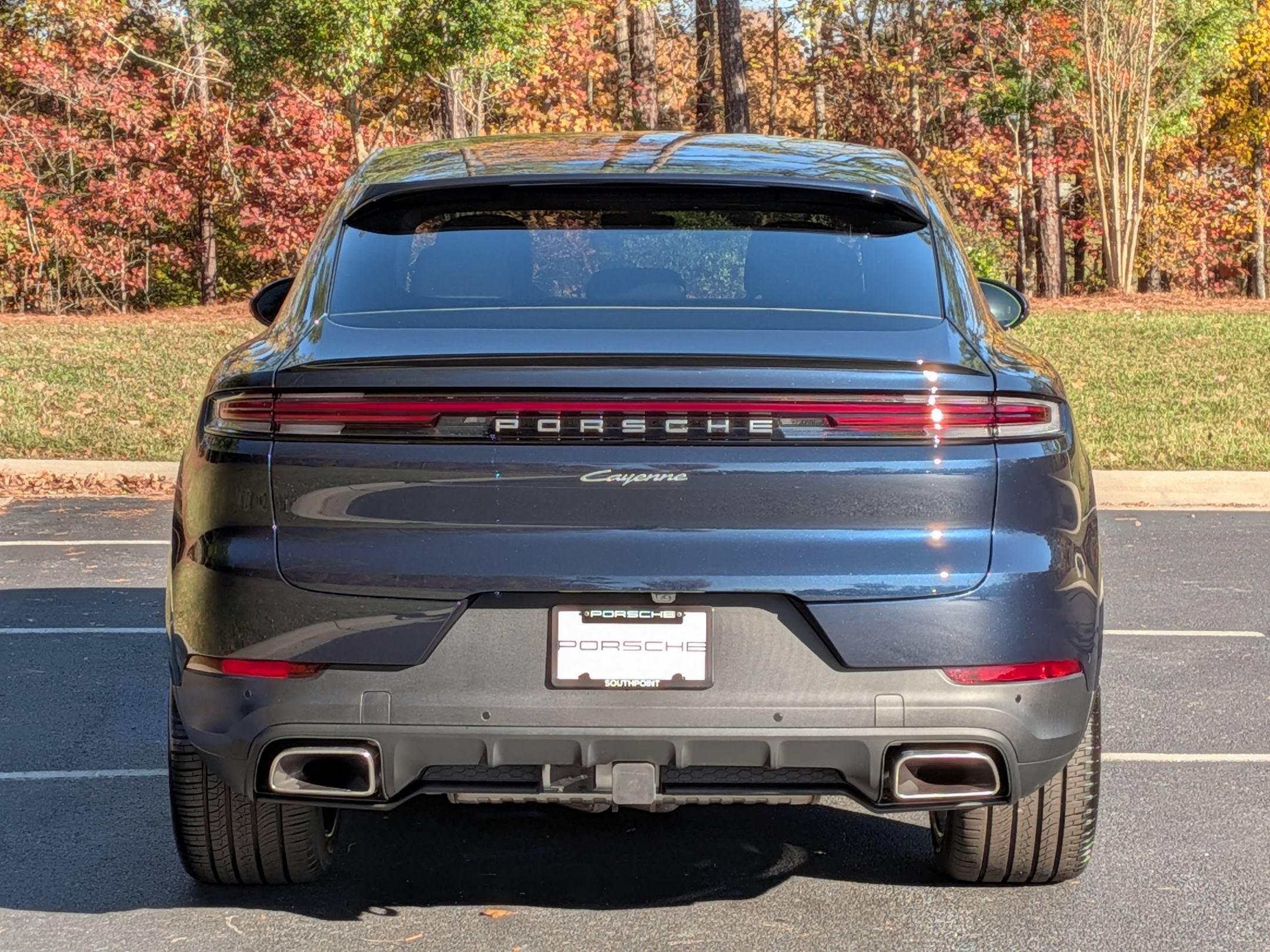 New 2026 Porsche Cayenne Coupe AWD/4WD image 30