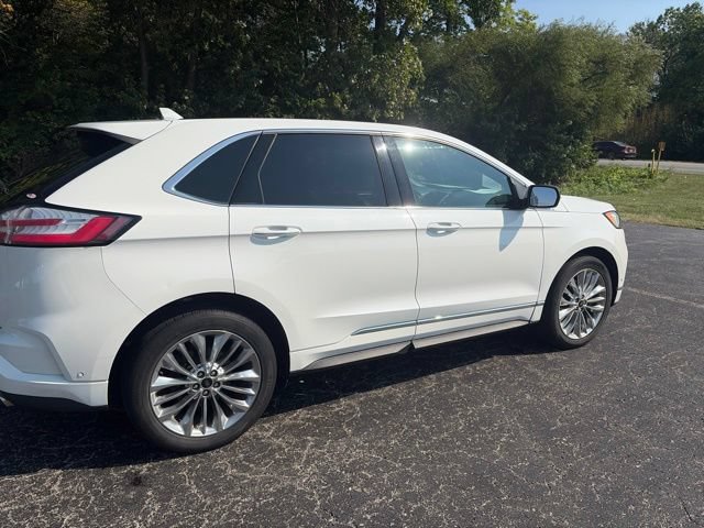 Used 2020 Ford Edge Titanium w/ Equipment Group 301A AWD/4WD image 10