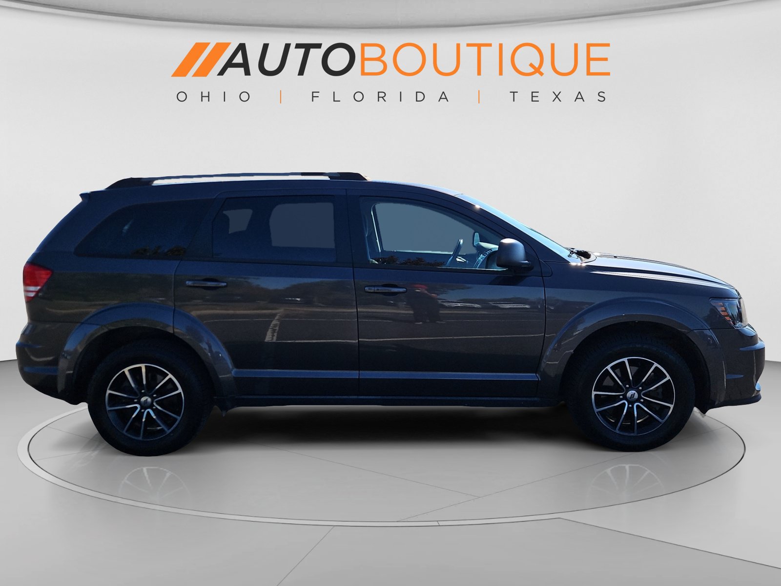 Used 2018 Dodge Journey SE w/ Connectivity Group FWD image 6