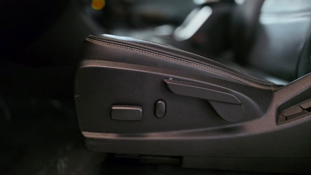 Used 2020 GMC Canyon Denali image 18