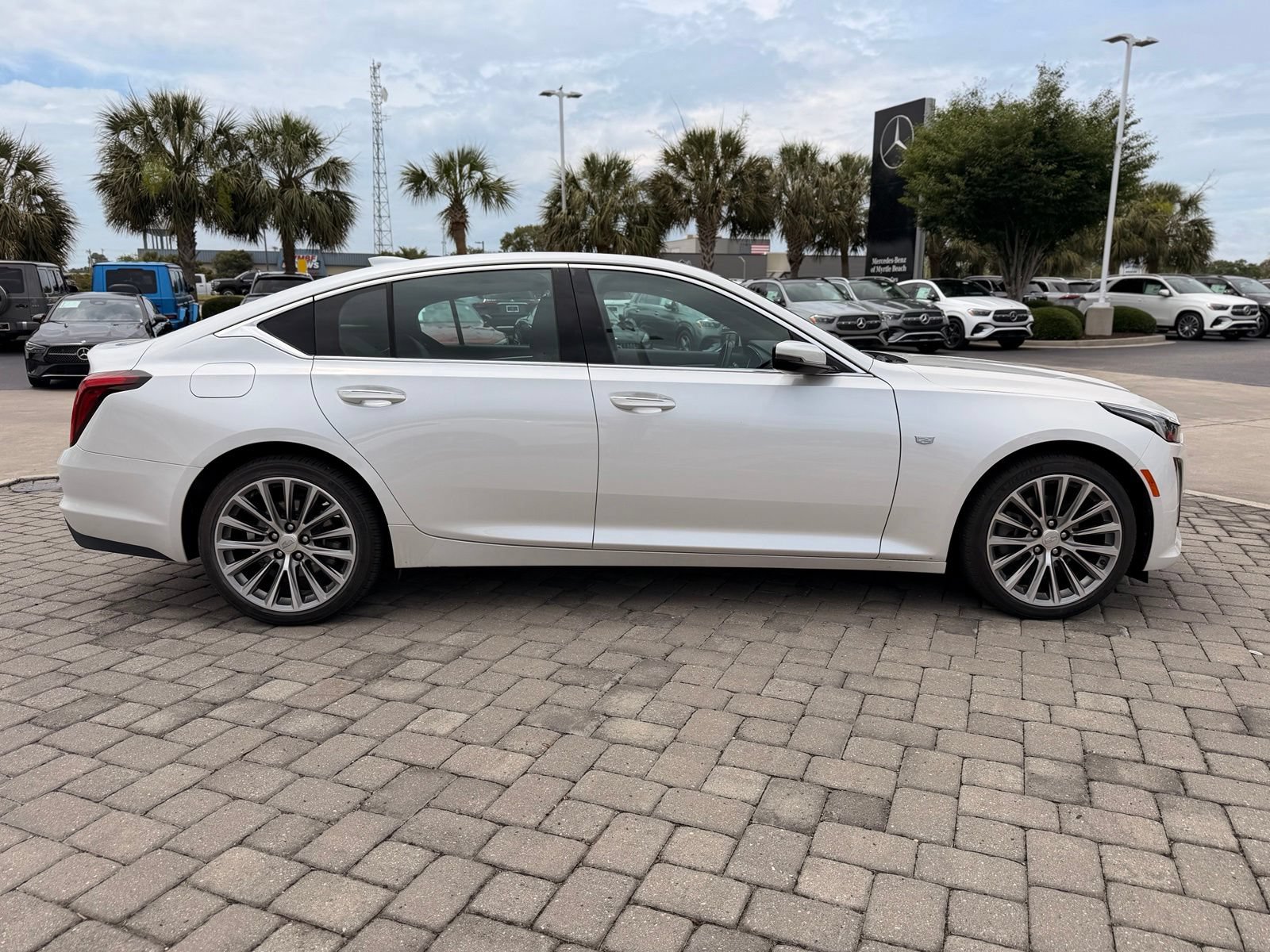Used 2020 Cadillac CT5 Premium Luxury w/ Climate Package AWD/4WD image 5