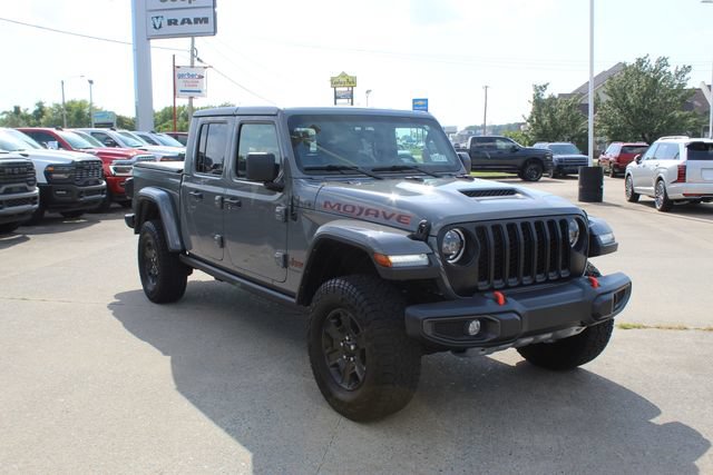 Used 2023 Jeep Gladiator Mojave w/ LED Lighting Group AWD/4WD image 9