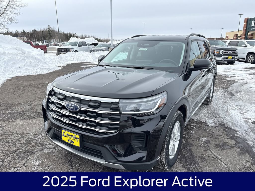 Used 2025 Ford Explorer Active image 3