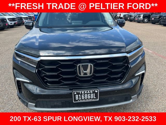 Used 2024 Honda Pilot Touring image 2
