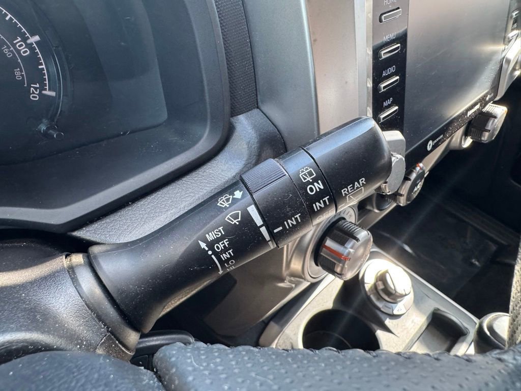 Certified 2020 Toyota 4Runner SR5 AWD/4WD image 29
