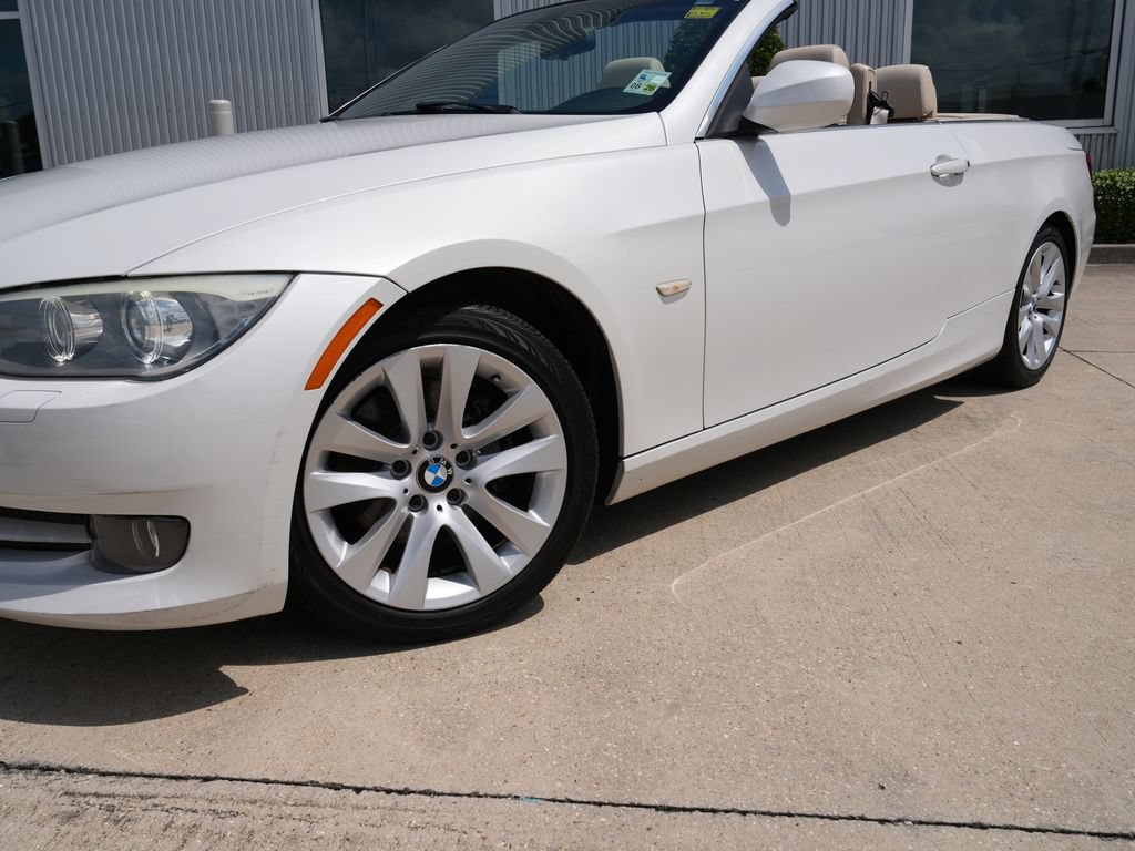 Used 2013 BMW 328i Convertible RWD image 9