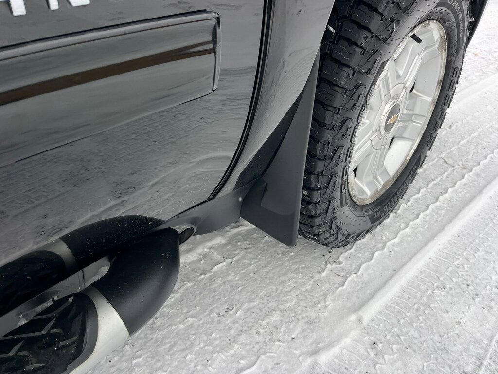 Used 2013 Chevrolet Avalanche LT w/ Suspension Package, Off-Road image 16