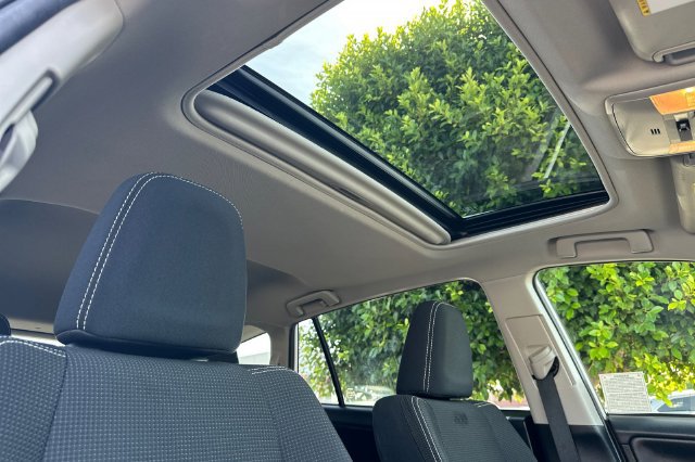 Certified 2018 Toyota RAV4 XLE FWD image 21