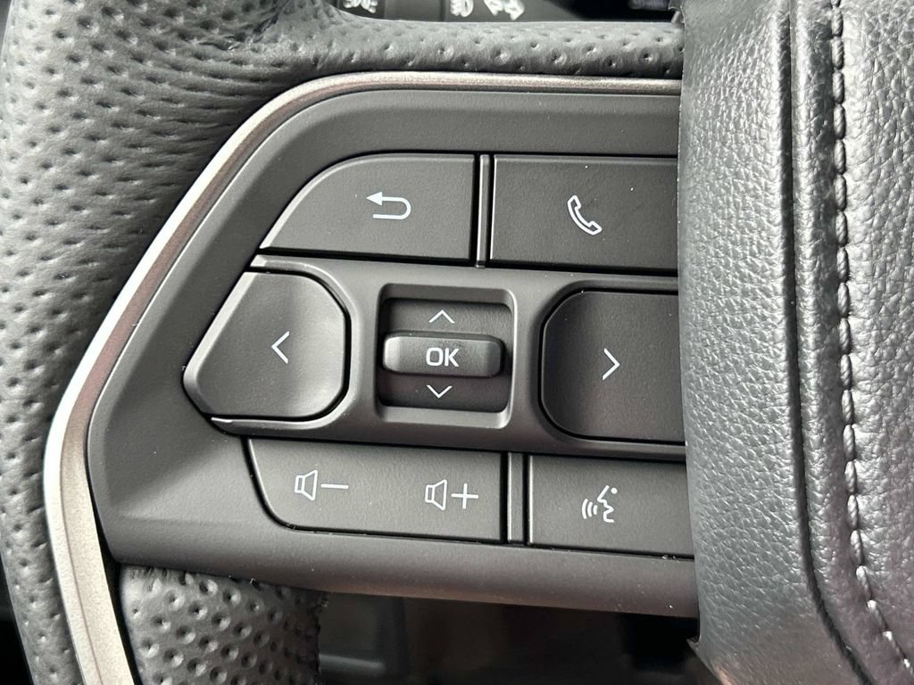 New 2026 Toyota Tundra Limited AWD/4WD image 30