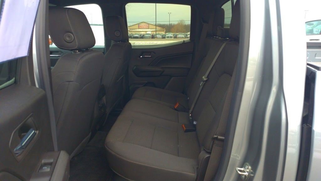 Used 2023 Chevrolet Colorado LT w/ LT Convenience Package II image 6