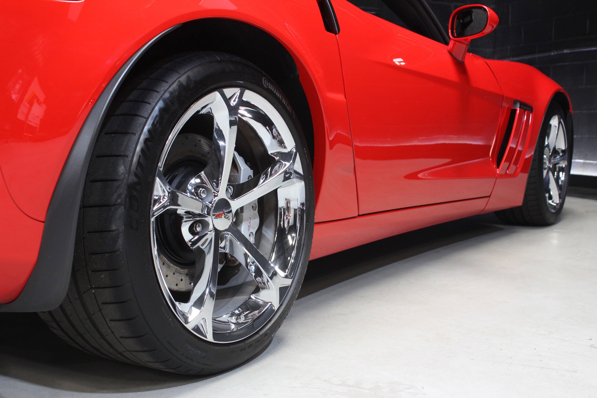 Used 2013 Chevrolet Corvette Grand Sport w/ 2LT Preferred Equipment Group image 30
