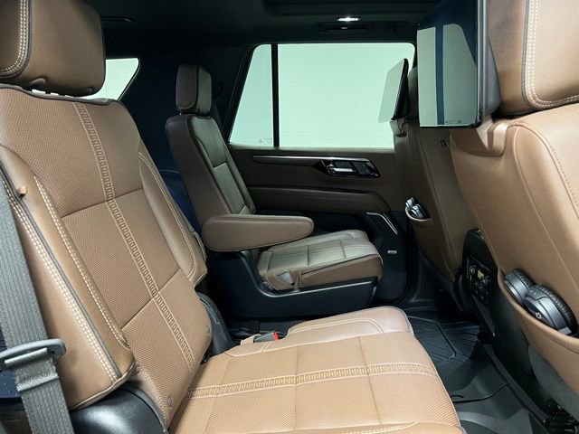 Used 2025 Chevrolet Tahoe High Country AWD/4WD image 55