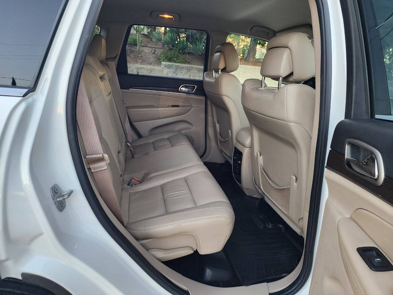 Used 2015 Jeep Grand Cherokee Limited AWD/4WD image 19