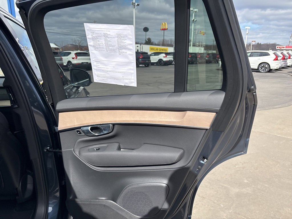 Certified 2025 Volvo XC90 B5 Plus image 43