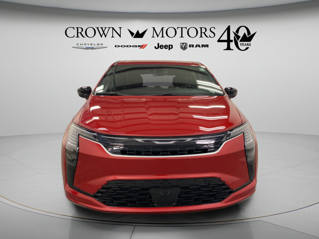 Used 2027 Chrysler Pacifica Select FWD image 10