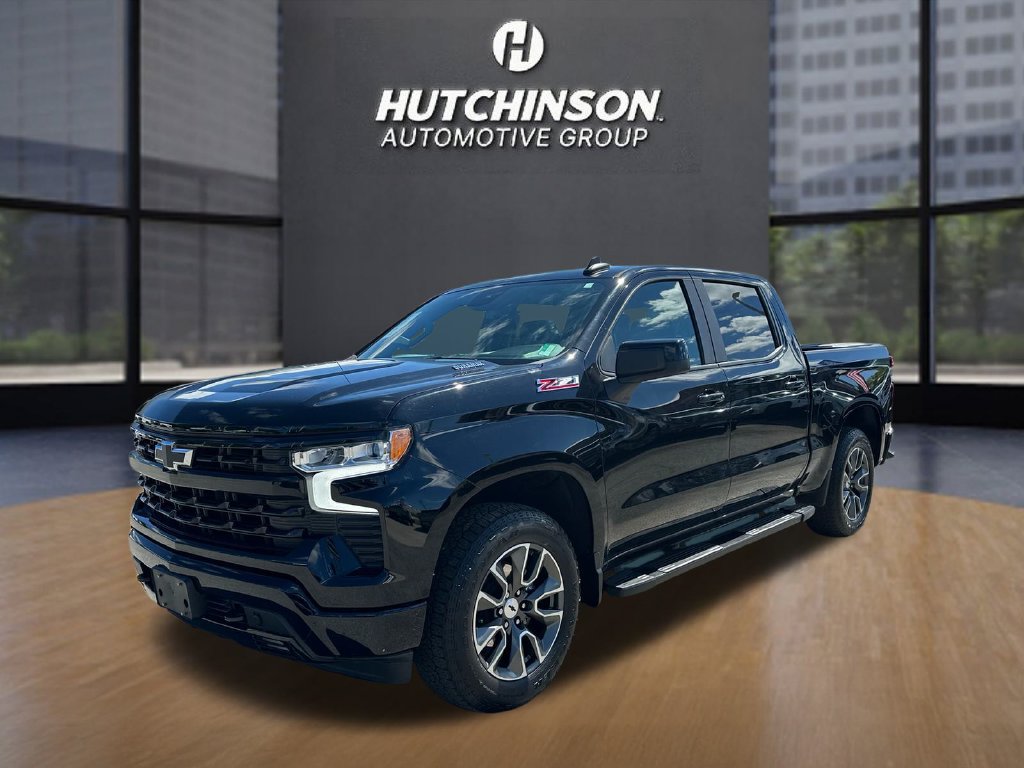 Used 2023 Chevrolet Silverado 1500 RST AWD/4WD image 3