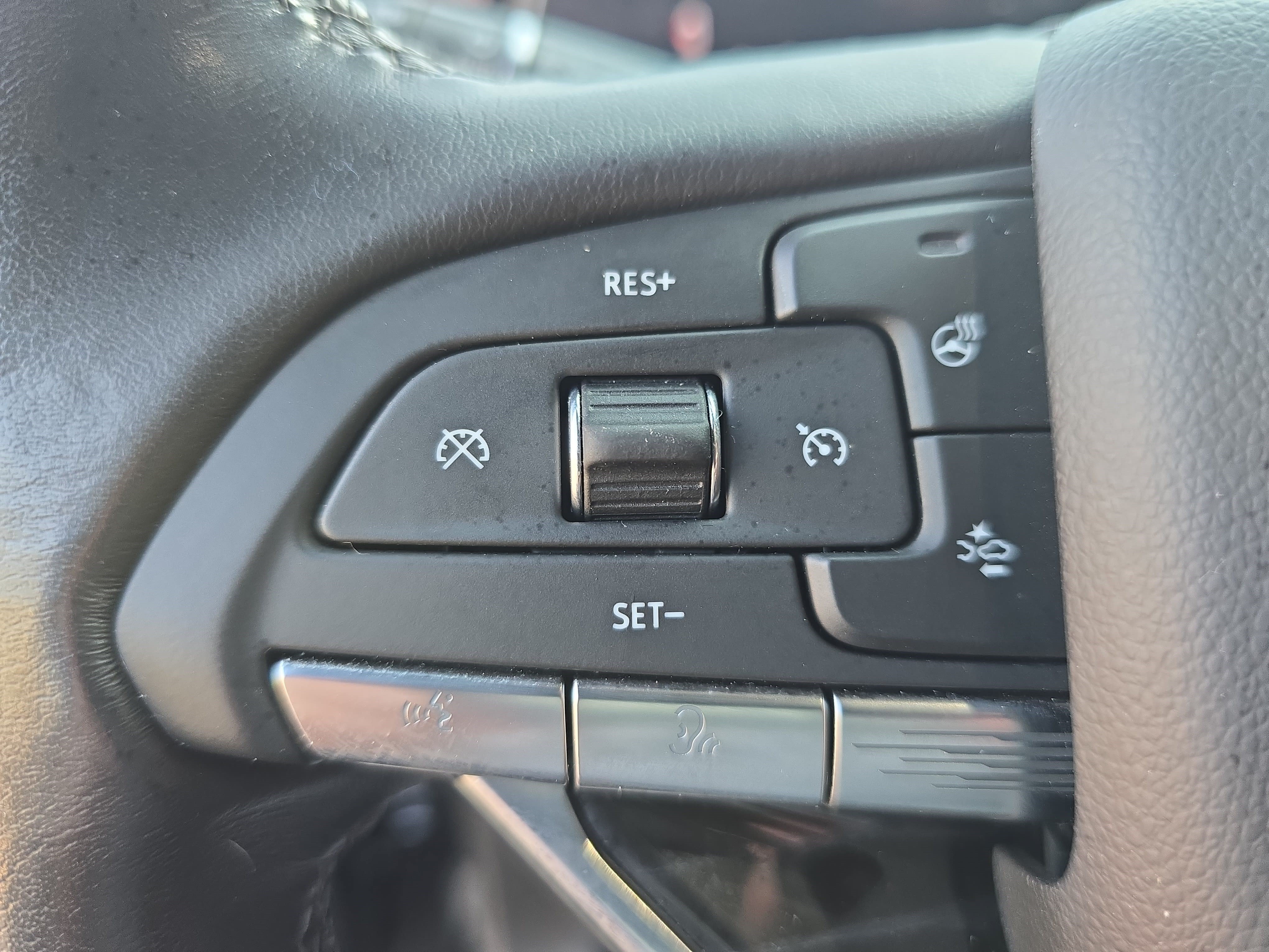 Used 2022 Cadillac Escalade ESV Sport w/ Touring Package AWD/4WD image 18
